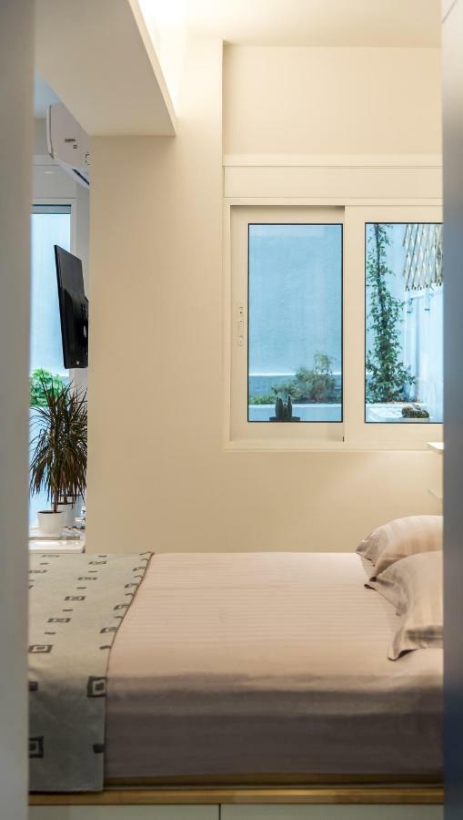Central Cozy Studio With A Secret Garden 아테네 외부 사진
